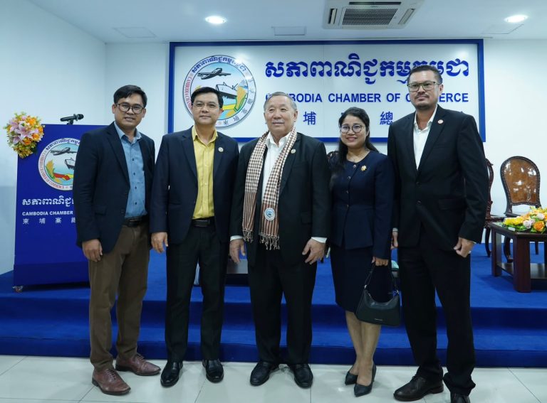 Kampong Cham Chamber Leaders Attend Cambodia–Vietnam Business Dialogue to Strengthen Bilateral Trade