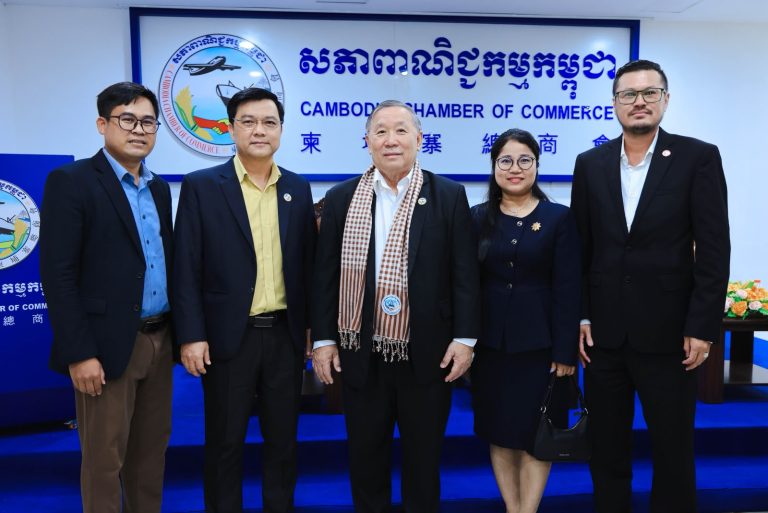Kampong Cham Chamber Leaders Attend Cambodia–Vietnam Business Dialogue to Strengthen Bilateral Trade