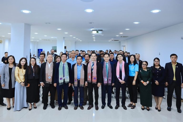 Kampong Cham Chamber Leaders Attend Cambodia–Vietnam Business Dialogue to Strengthen Bilateral Trade
